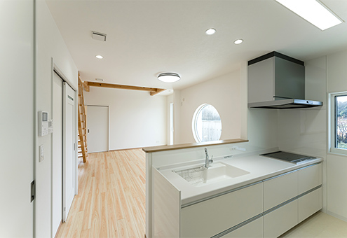 white × round window